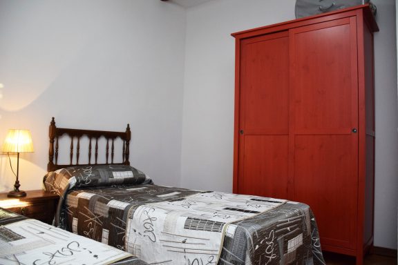 Habitación doble planta de arriba